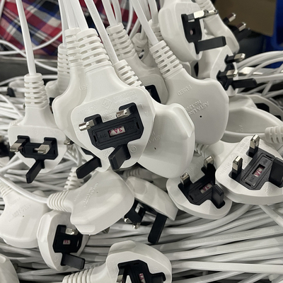 Cable électrique de cuivre pur de PVC de véhicule avec la prise